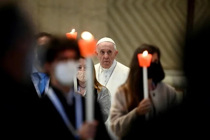 Pope embarks on prayer ‘marathon’ against Covid