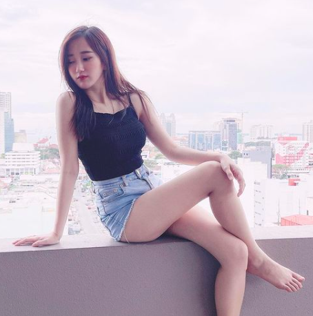 Malaysian influencer Yang Bao Bei opens up about scams and suicide