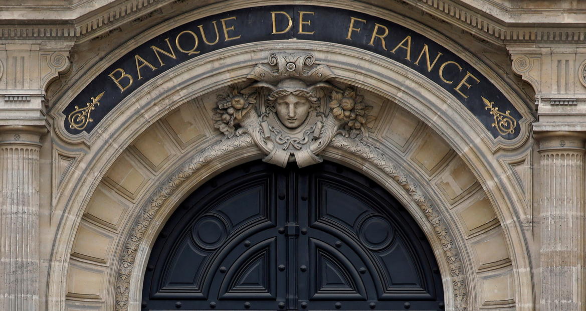 French banks told to speed up response to climate change