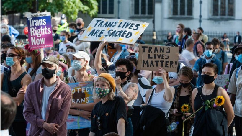 Gender recognition certificate cost cut to £5