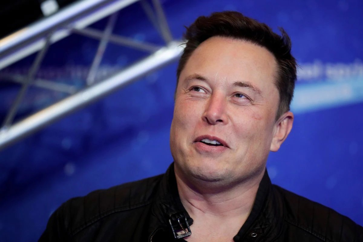 Musk defends timing of Tesla's US$2.6b deal for SolarCity