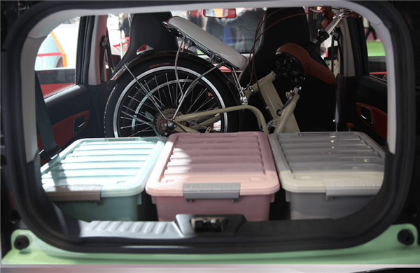 五菱宏光MINI EV“亲兄弟” 朋克多多实车曝光
