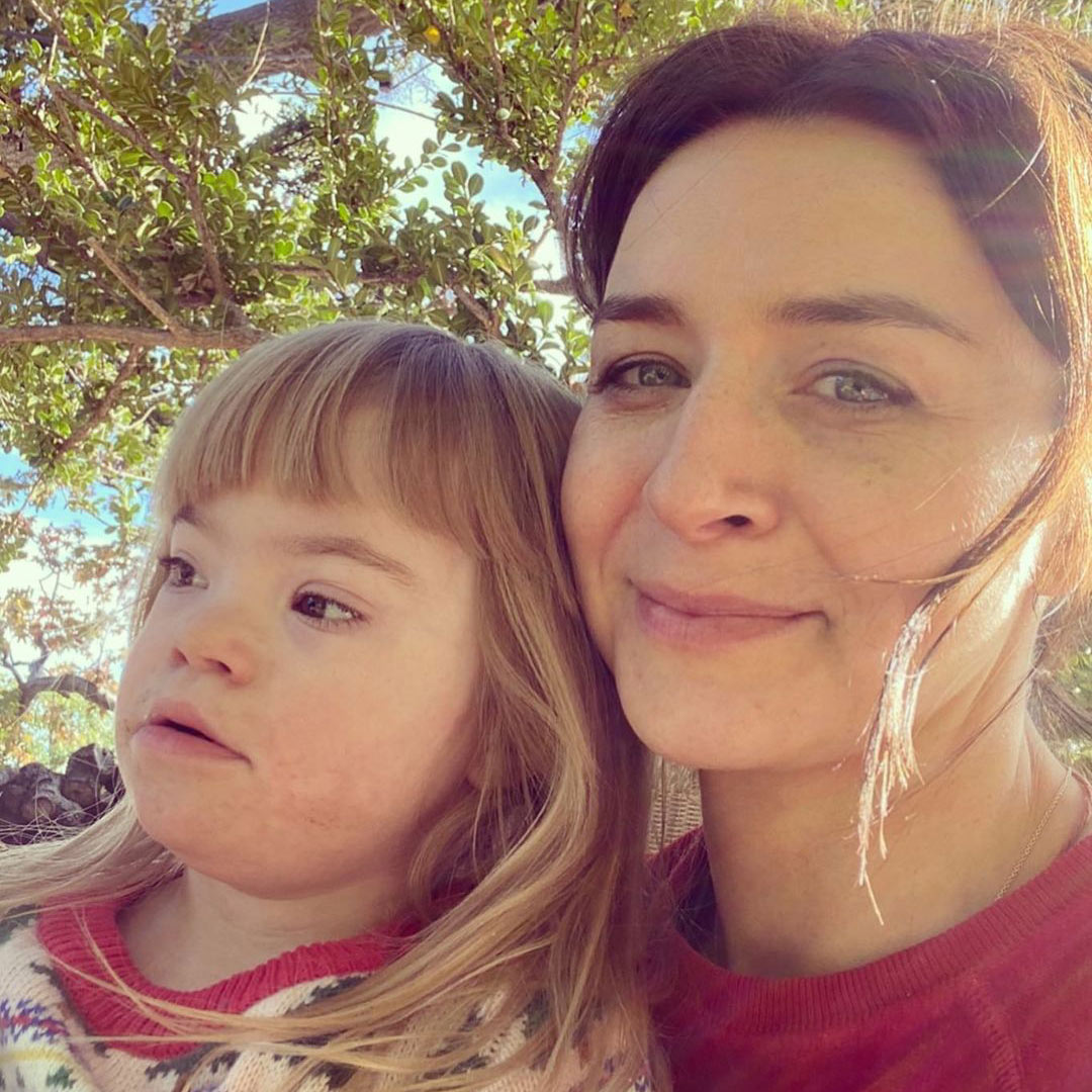 Caterina Scorsone Shares Sweet Photo Soaking Up the Sun with 4-Year-Old Daughter Pippa