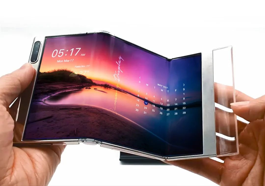Samsung teases its next generation of flexible displays