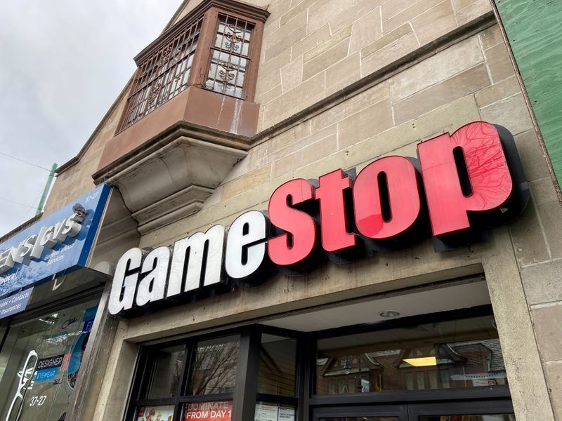 Gamestop, AMC short sellers sit on nearly $1 billion loss - Ortex
