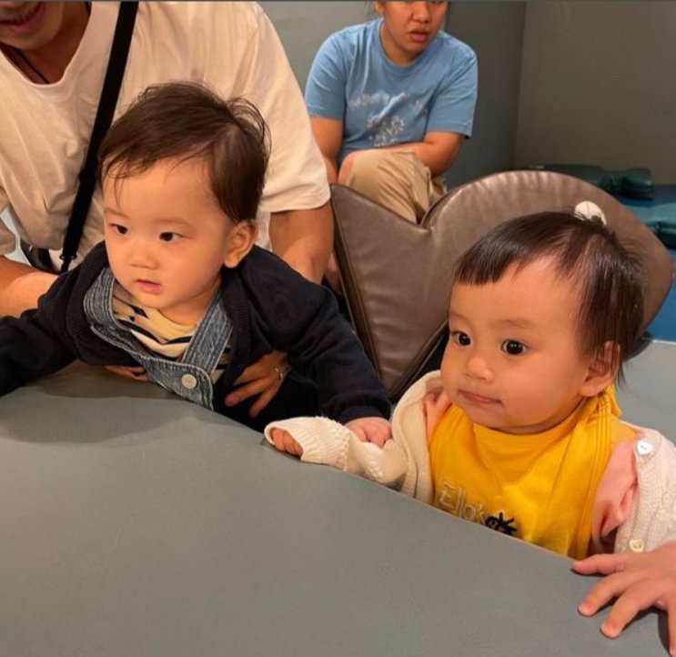 Tavia Yeung, Sharon Chan, and Joel Chan Have a Family Playdate