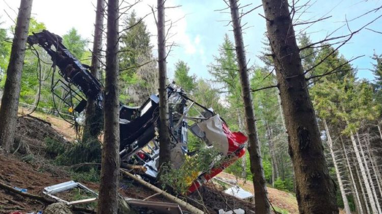 Italy cable car fall: Three arrested over fatal accident | Nestia