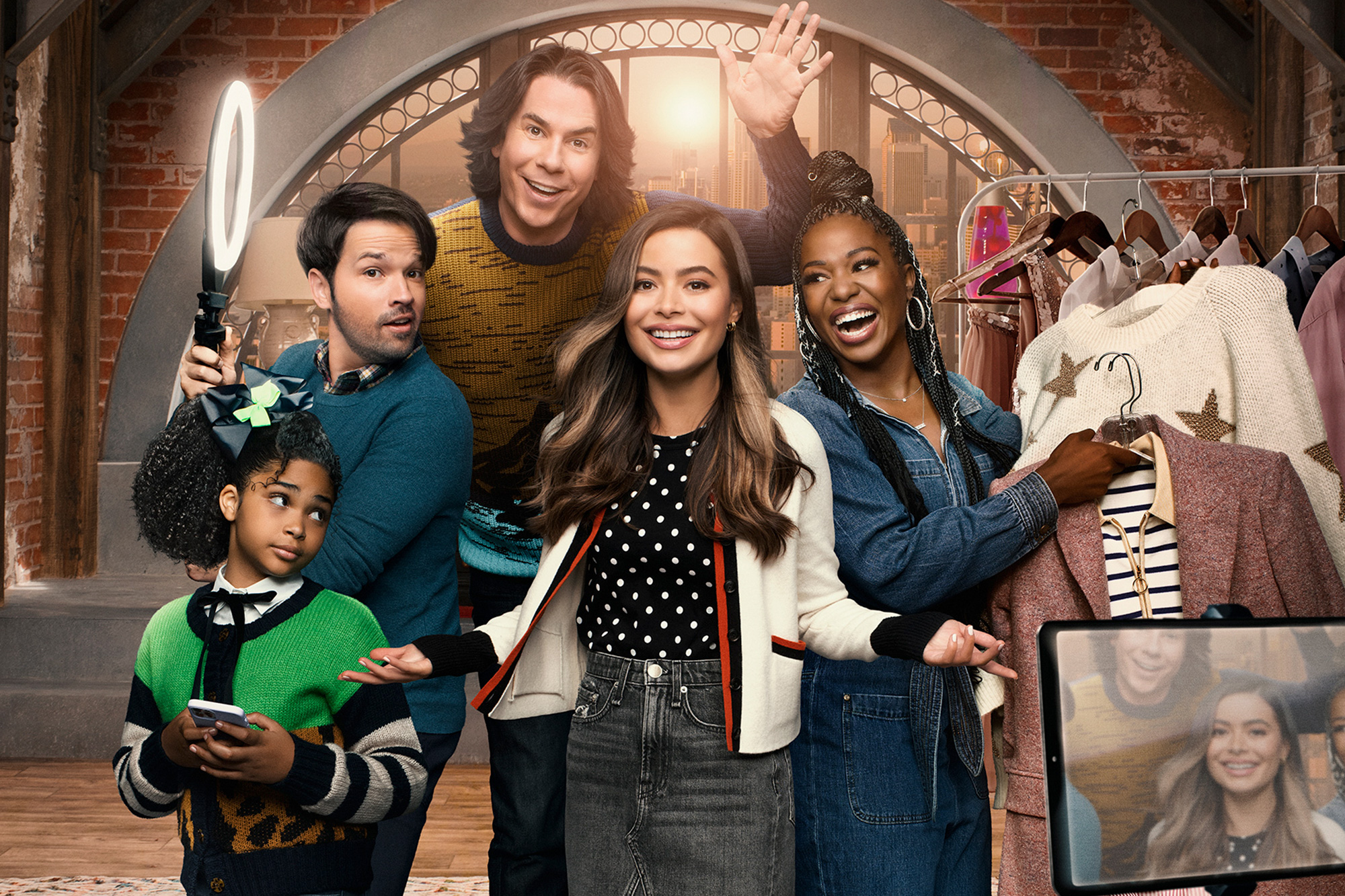 Watch Carly restart her web show in trailer for iCarly revival