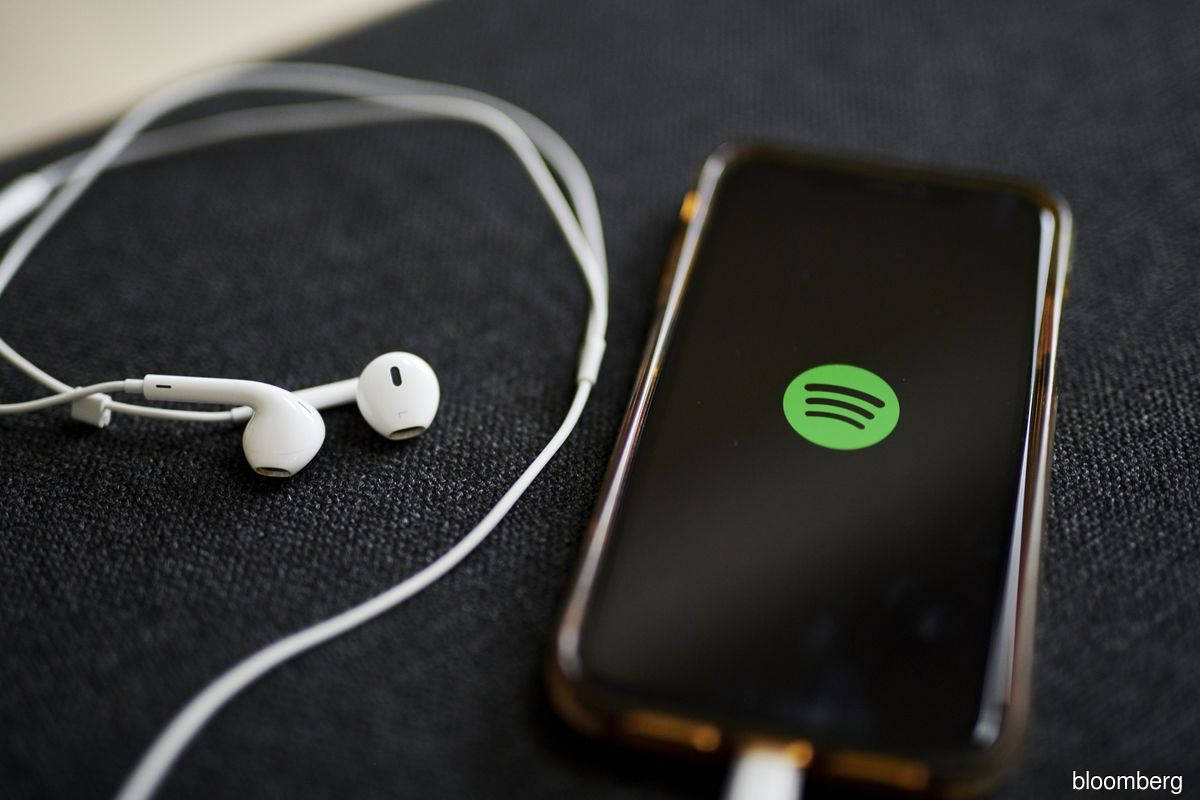 Spotify promotion feature could hurt musicians, Democrats say
