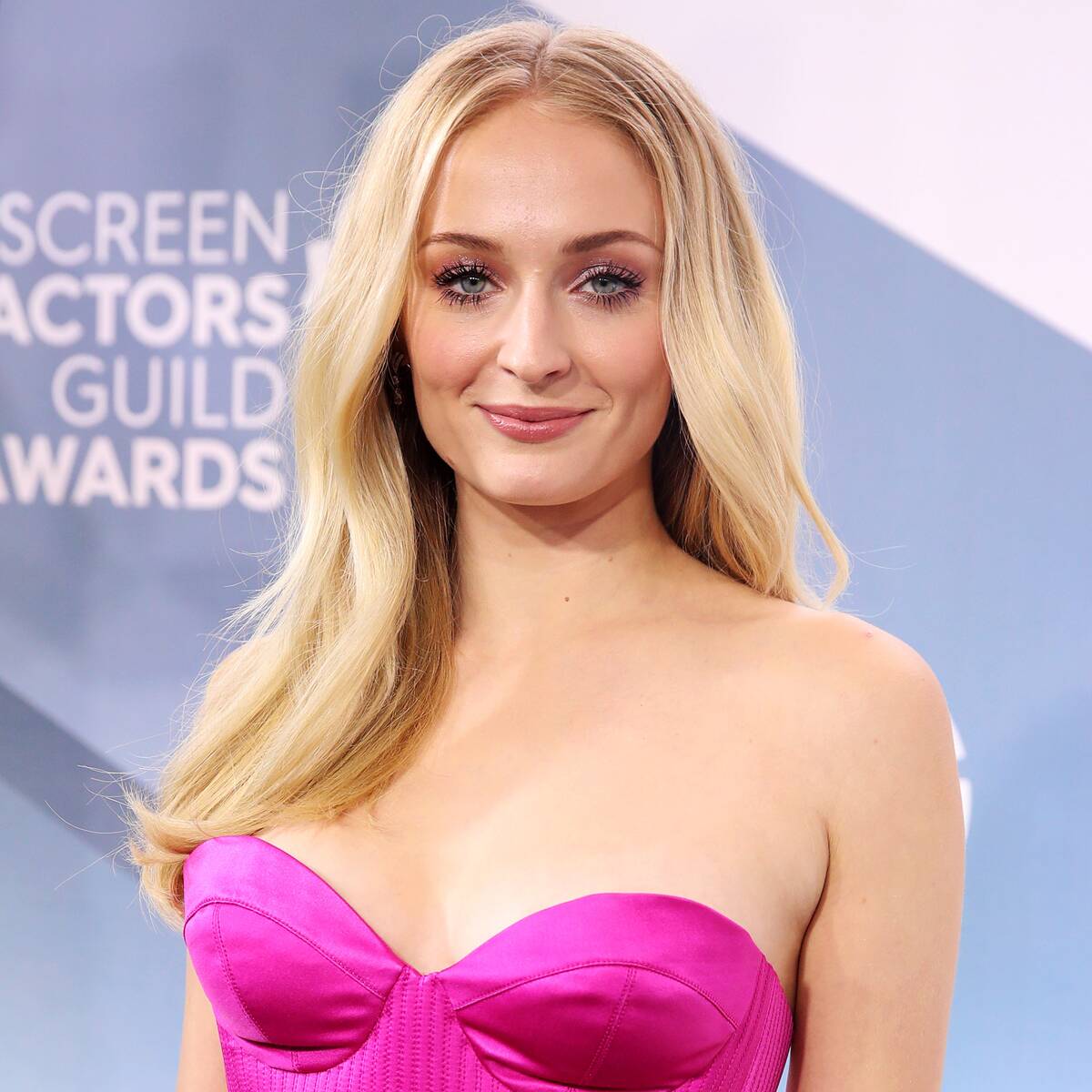 Sophie Turner's Red Hair Returns in Fiery New Selfie