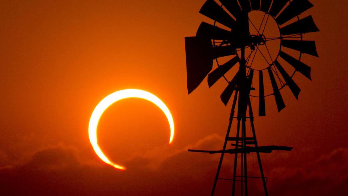 Your Last-Minute Solar Eclipse Toolkit: How And When To See, Stream And Photograph Thursday’s Rare Event