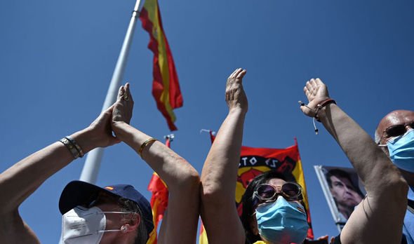 Spain fury: Thousands protest plan to pardon Catalan independence plotters 'No contrition'