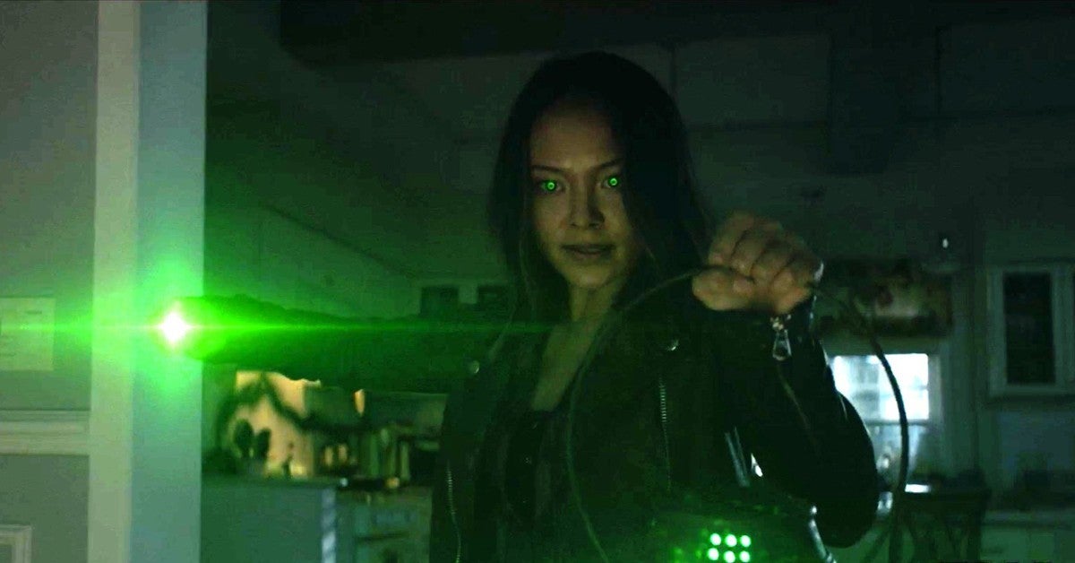 DC's Stargirl Showrunner Teases the Arrival of Green Lantern's Daughter Jade