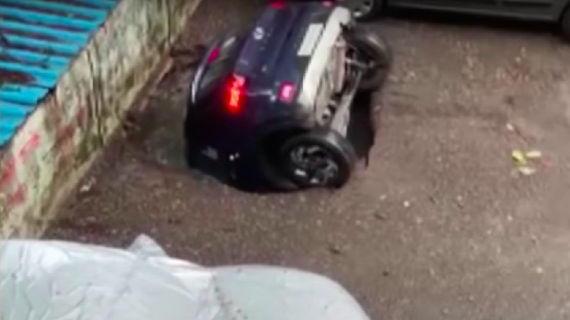 Video Shows Car Being Swallowed Up By Sinkhole After Heavy Rain in Mumbai
