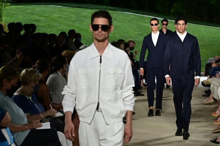 Relaxed giorgio armani ends Milan fashion week after covid constraints