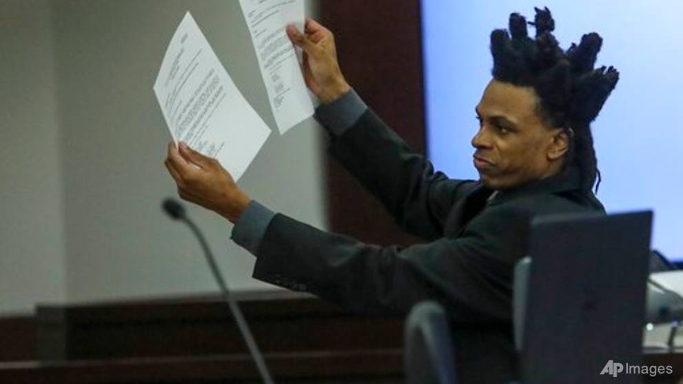 Florida man wraps up his own defence in double-murder trial