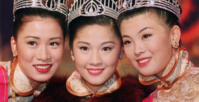 港姐李明慧与百亿富豪老公秀恩爱，儿女双全生活幸福，不输翁嘉穗