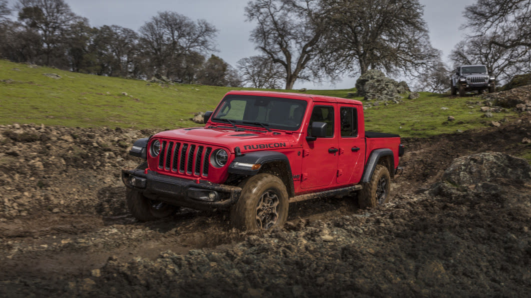 V8-powered Jeep Gladiator 392 sure seems like it's on the way