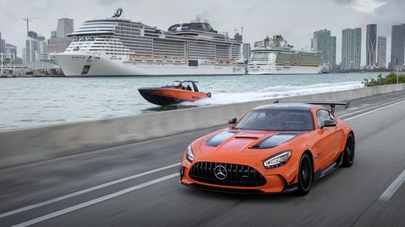 Mercedes-AMG's 2,250-hp Cigarette Racing boat is smoking hot