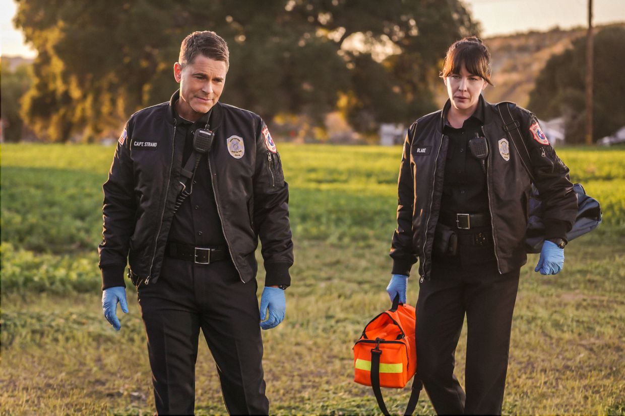 '9-1-1: Lone Star' review: Gets it half right from the start