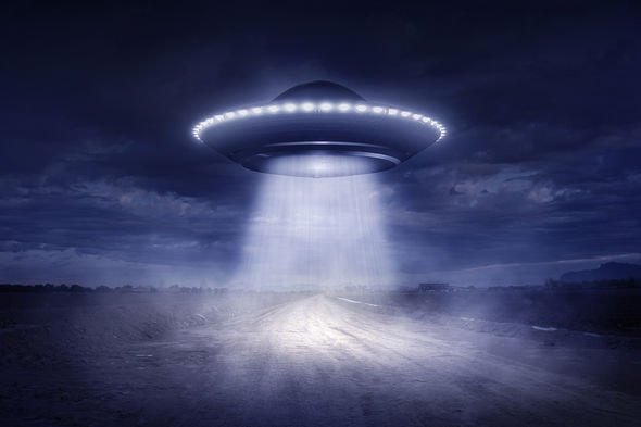 Bombshell UFO report released! US cannot explain over 100 sightings by pilots and navy