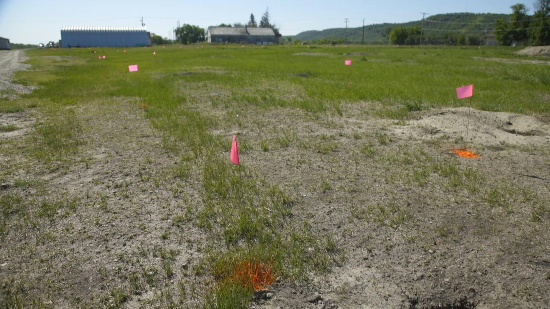Canada: 751 unmarked graves discovered at indigenous school