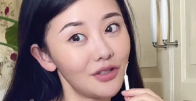 网红再指王思聪炒作，直言：有钱人就是不要脸！孙一宁出面回应