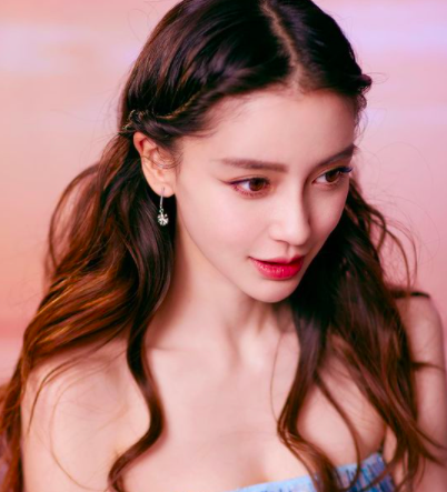 Angelababy who weighs just 45kg wins eating competition at variety show