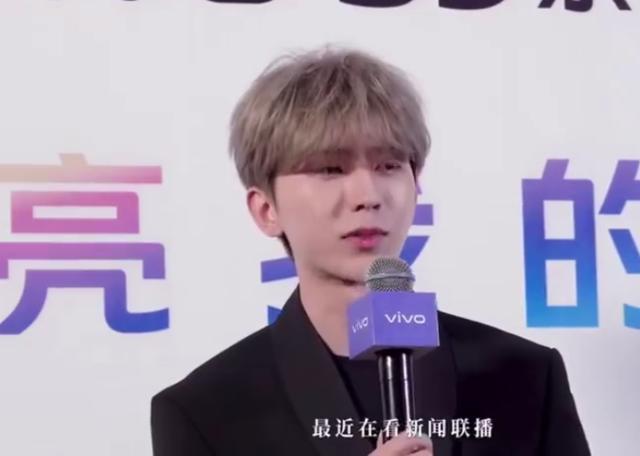 群星登新闻联播阵容强大，素颜状态仍惊艳，刘诗诗小脸嫩白似少女