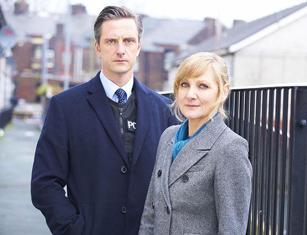 Meet Before We Die actress Lesley Sharp's family here
