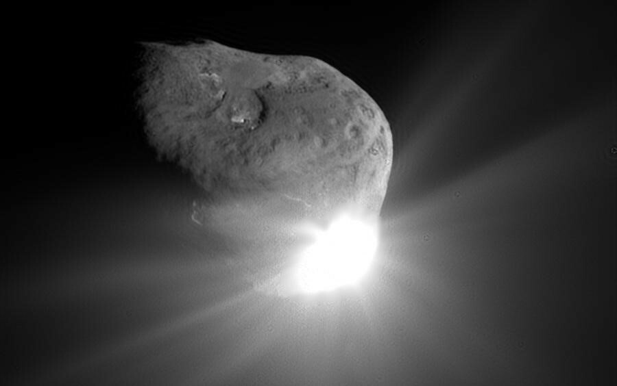 Why The Mega Comet Is So Fascinating — And Not A Threat To Earth!