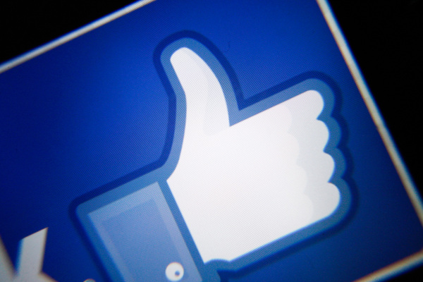 Facebook will lure creators with $1 billion in payments