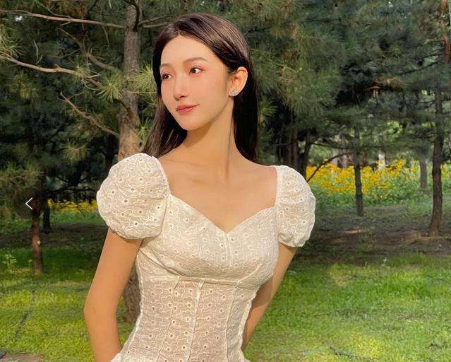 吐槽“吴亦凡像牙签一样细”后 都美竹电话关机了