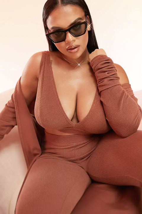 20 Cute Bralette Outfit Ideas You Should Definitely Wear This Season