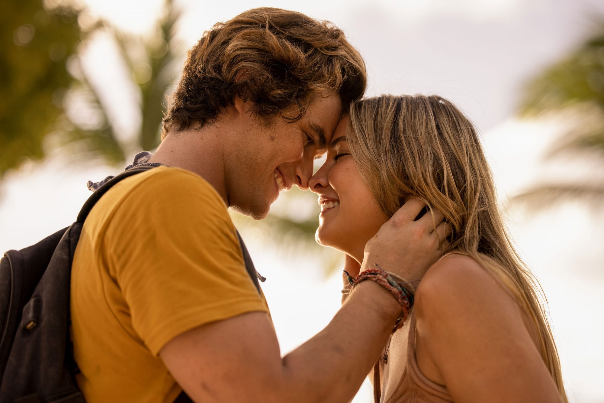 John B and Sarah Are Swapping Clothes On This Season of Outer Banks