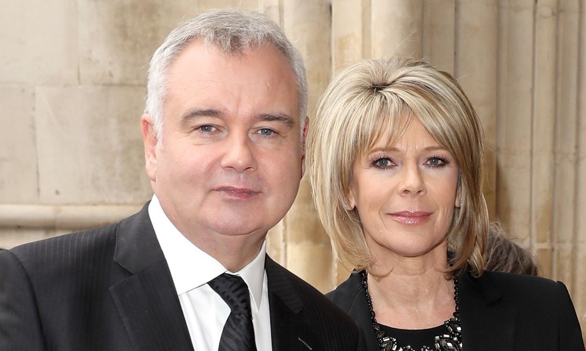 Ruth Langsford gives surprising update on husband Eamonn Holmes following COVID diagnosis