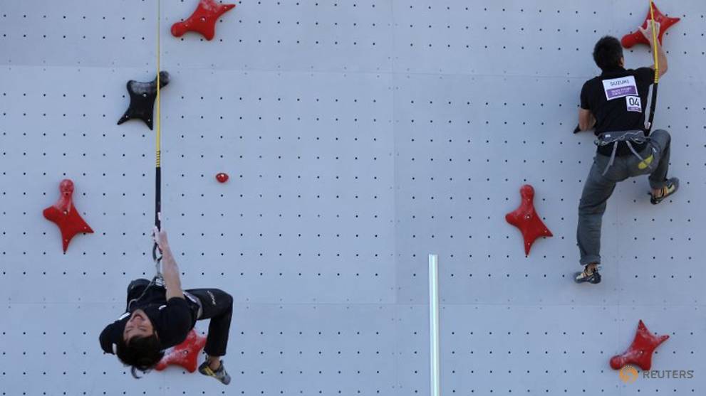 Climbing: Men begin Olympic summit attempt in sport's Games debut