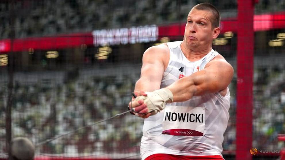 Olympics-Athletics-Poland's Nowicki wins gold medal in men's hammer throw