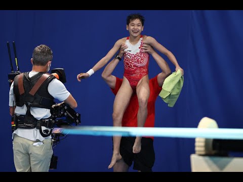 China's 14-year-old diver wins gold at women's 10m platform