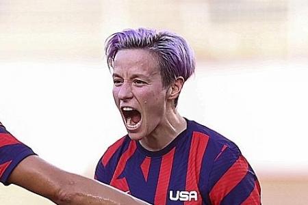 Rapinoe, Lloyd fire US women to football bronze