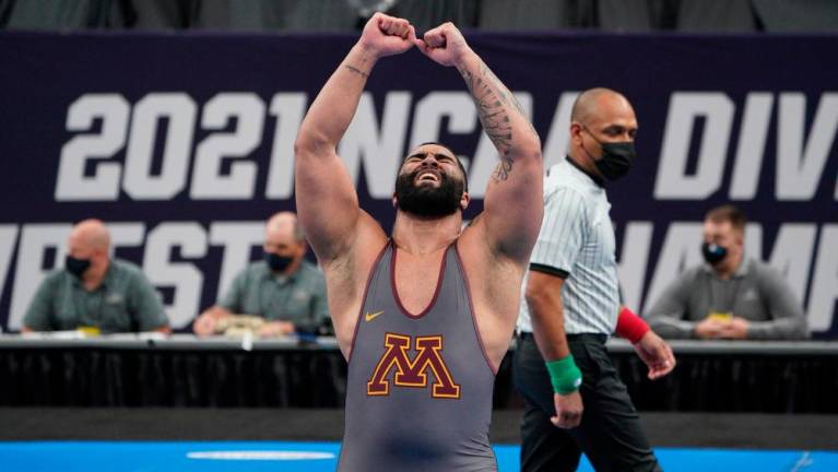 American Steveson cruises into freestyle super heavyweight final