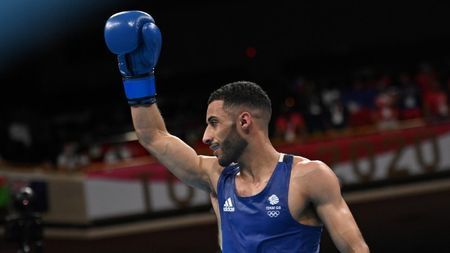 Olympics-Boxing-Britain's Yafai wins men's flyweight gold