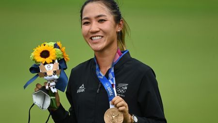 Olympics-Golf-New Zealand's 'Ko-Wi' honoured to bring home second medal