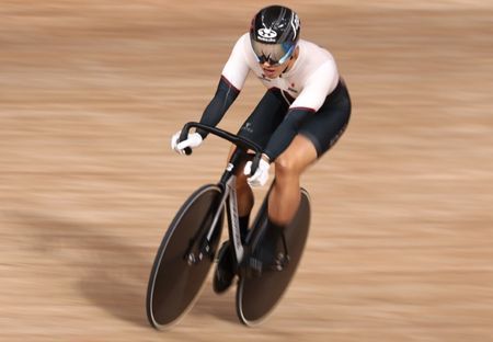 Olympics-Cycling-Nitta and Wakimoto keep Japanese dream of keirin gold alive