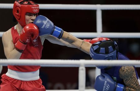 Olympics-Boxing-Ireland's Harrington wins women's lightweight gold