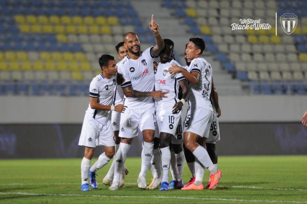 Terengganu FC keep titles hopes alive after beating Pahang FC 2-0