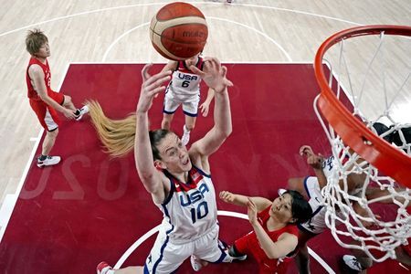 Olympics-Basketball-U.S. women beat host nation Japan to claim 7th straight gold