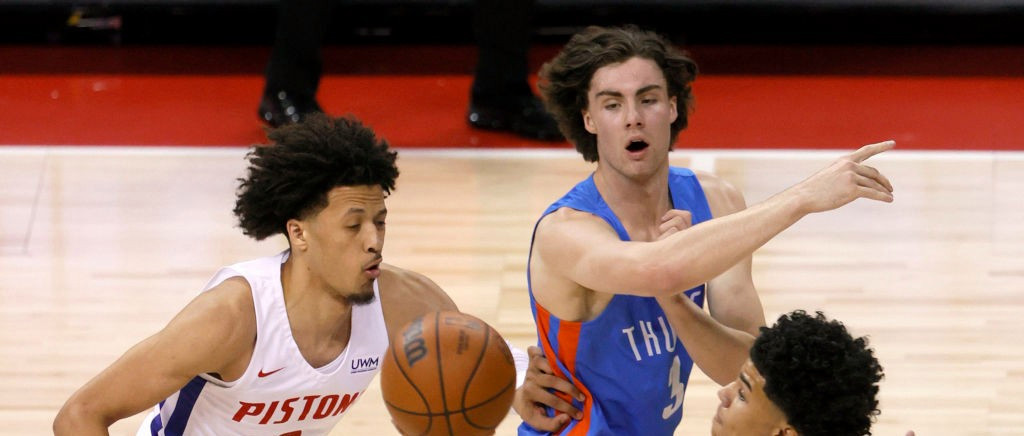 Josh Giddey Left The Thunder’s Summer League Opener With A Sprained Ankle