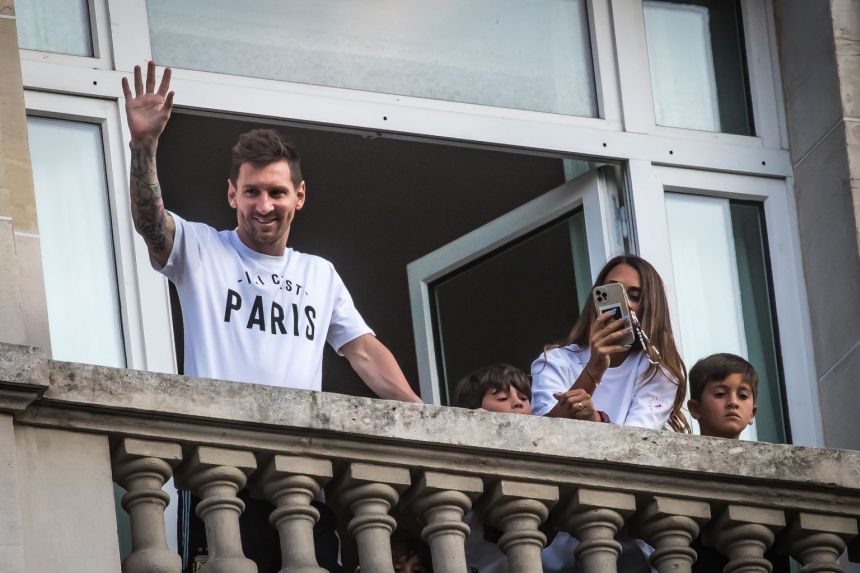 Football: Argentines celebrate 'new stage' in Messi's career ahead of PSG move