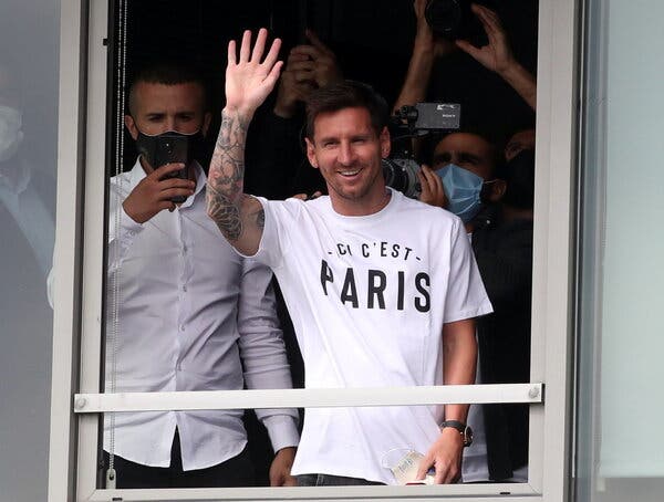 Lionel Messi Signs With Paris St.-Germain